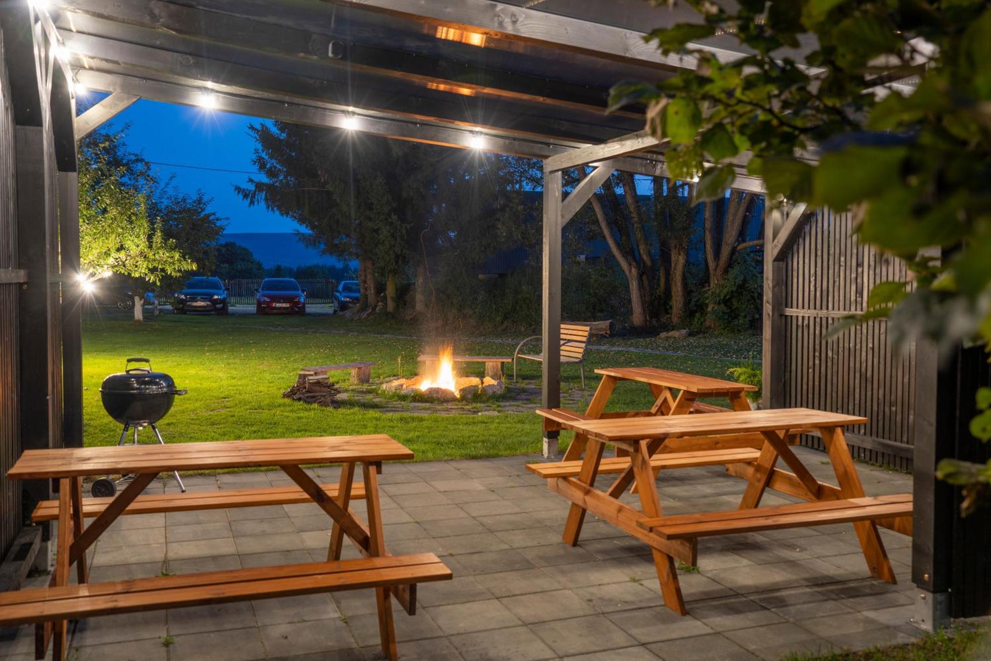 לינה וארוחת בוקר Gajowka  Dom W Domu - Izera Glamping מראה חיצוני תמונה